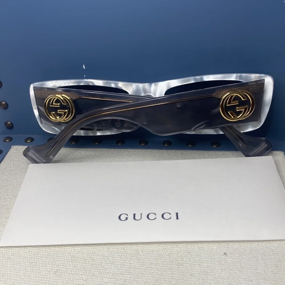 New 🔥🔥GUCCI Acetate Rectangular GG0516S Sunglasses Grey Gold